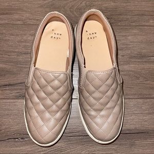 Reese Memory Foam Insole Sneakers - A New Day